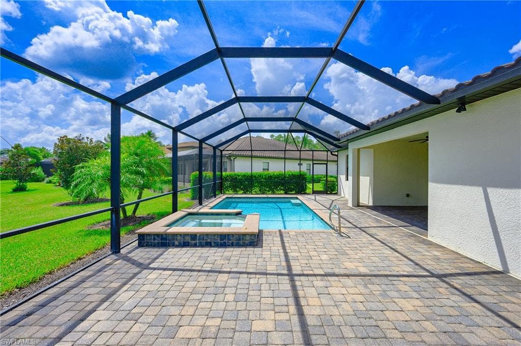 4604 Abaca Cir, Naples, FL 34119-26