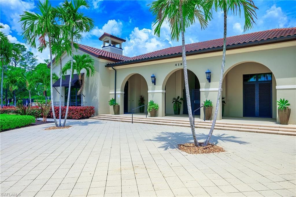 4604 Abaca Cir, Naples, FL 34119-32