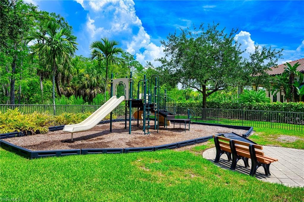 4604 Abaca Cir, Naples, FL 34119-39