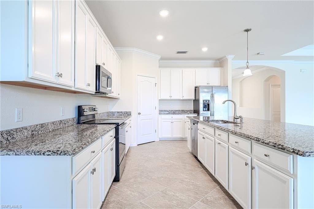 4604 Abaca Cir, Naples, FL 34119-7