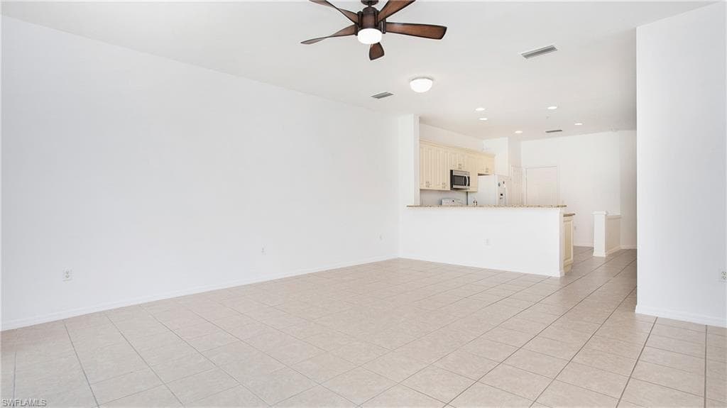 880 Hampton Cir, Naples, FL 34105-11