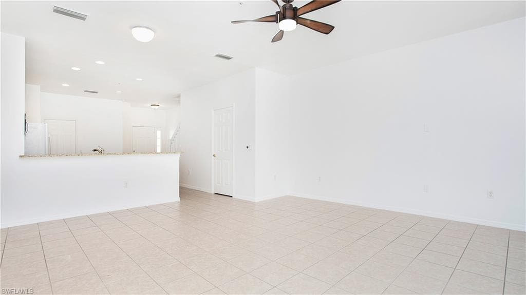 880 Hampton Cir, Naples, FL 34105-13