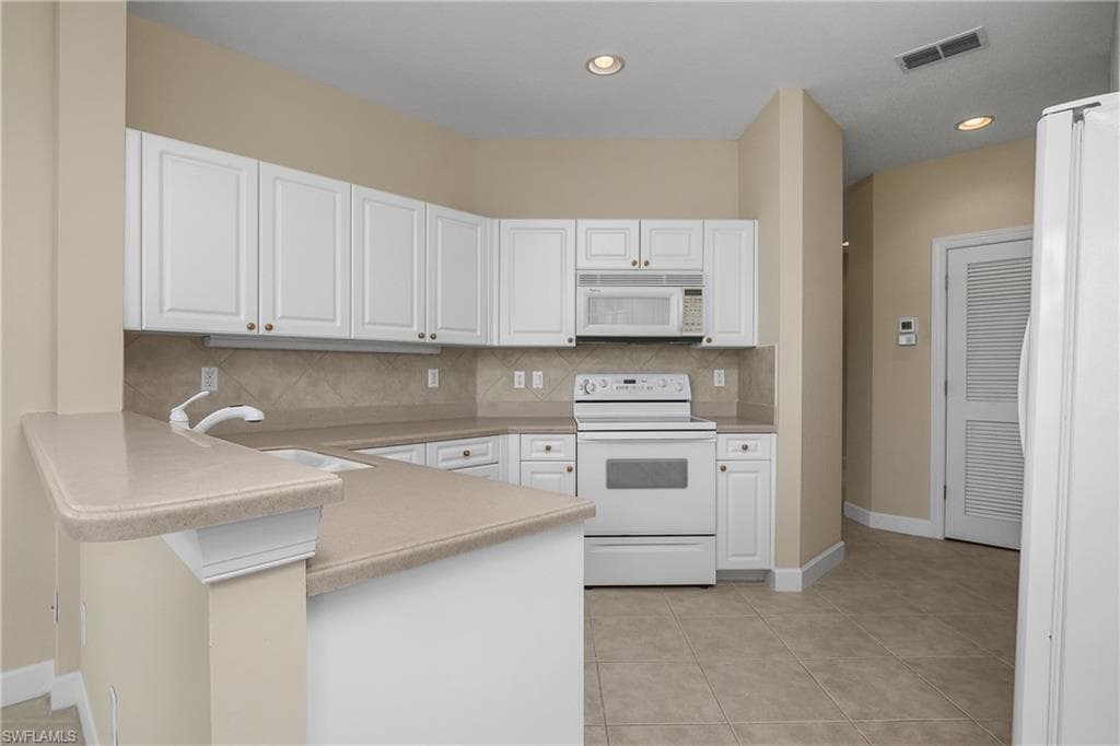 9533 Cypress Hammock Cir 102, Estero, FL 34135-14