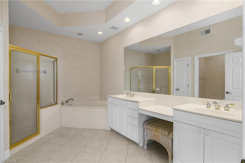 9533 Cypress Hammock Cir 102, Estero, FL 34135-22