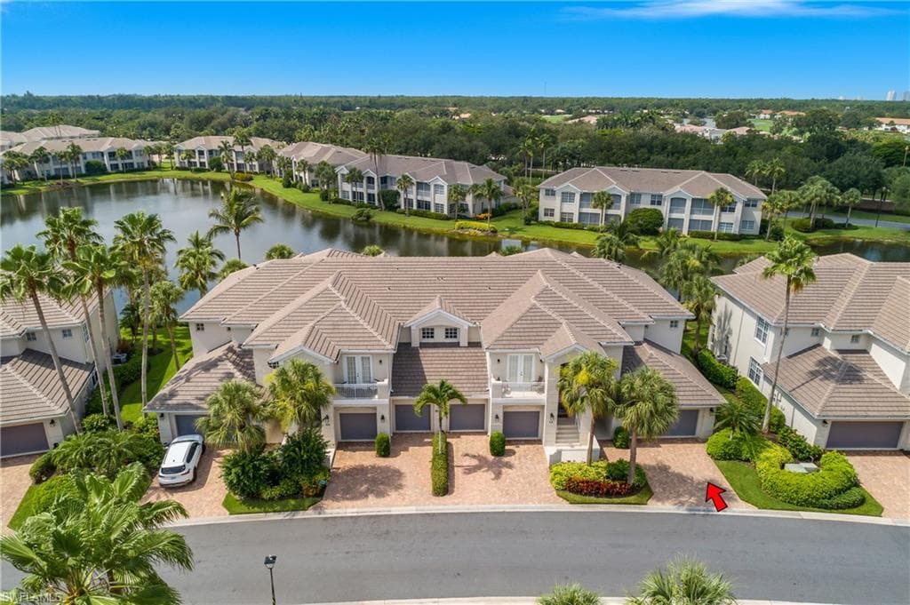 9533 Cypress Hammock Cir 102, Estero, FL 34135-3