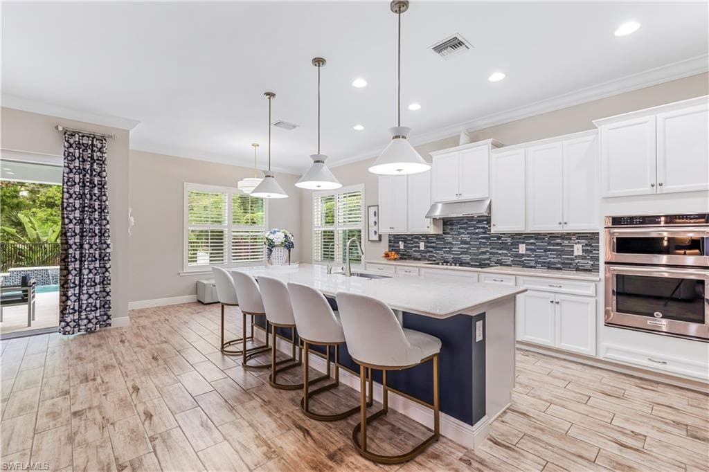 3829 Helmsman Dr, Naples, FL 34120-10