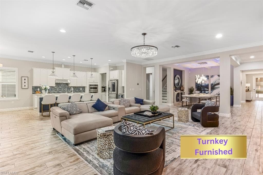 3829 Helmsman Dr, Naples, FL 34120-1