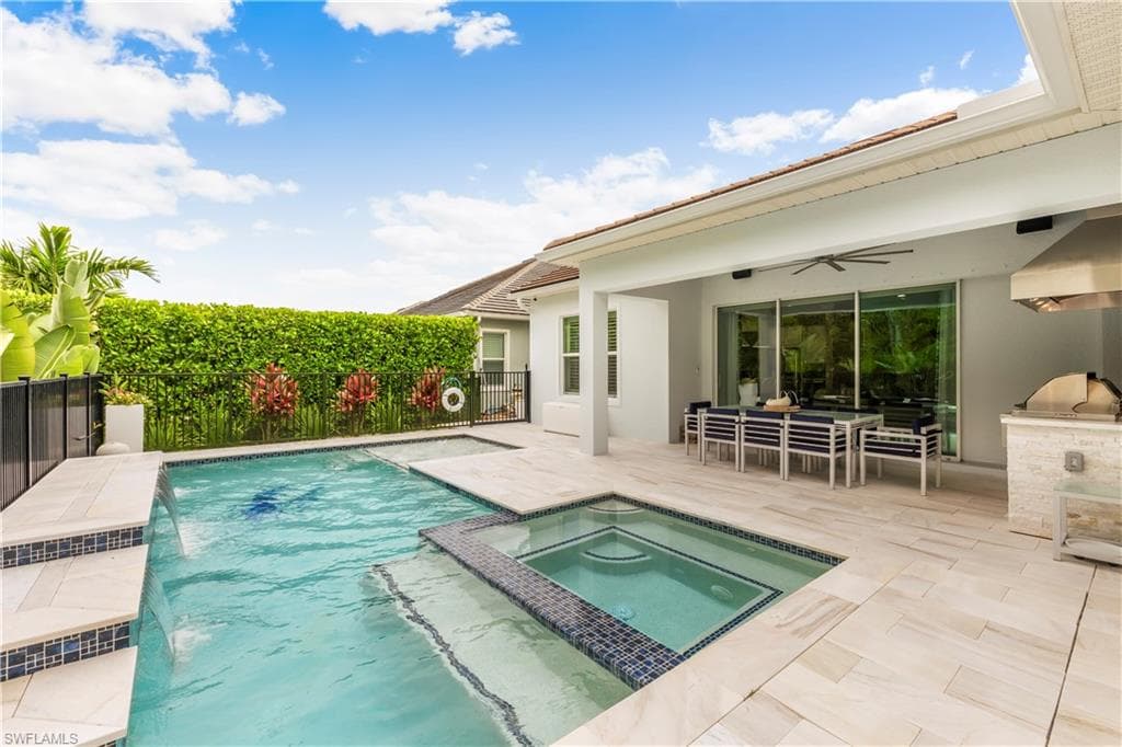 3829 Helmsman Dr, Naples, FL 34120-44