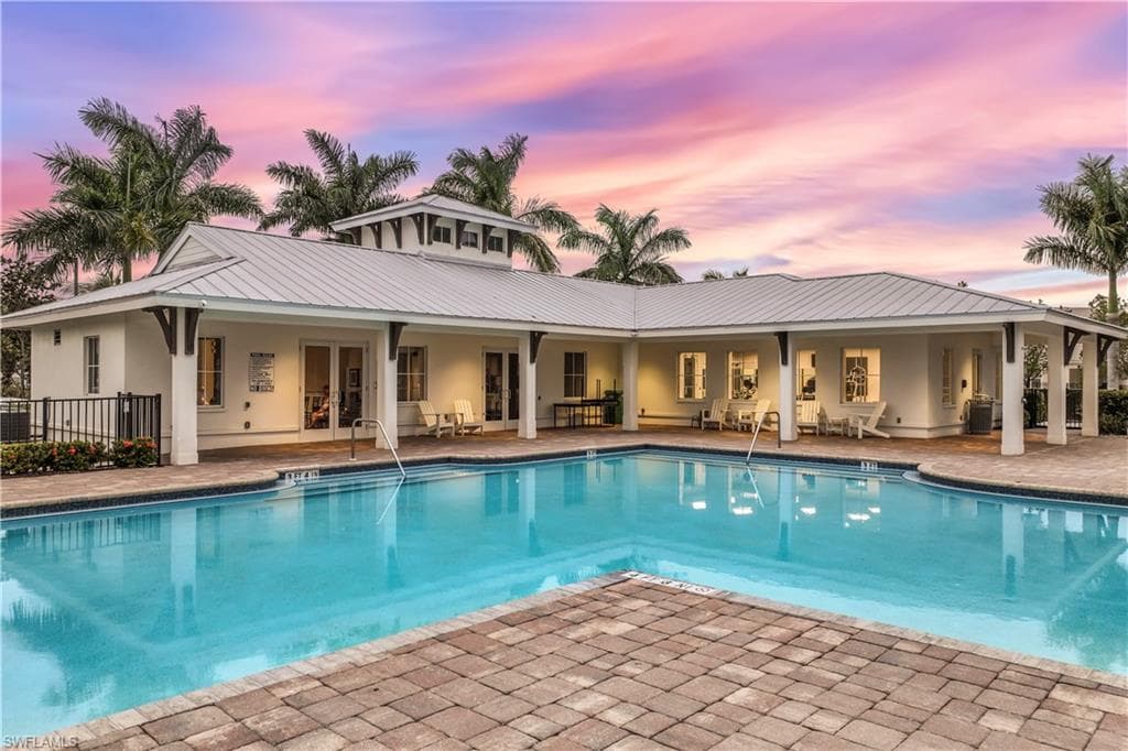 3829 Helmsman Dr, Naples, FL 34120-47