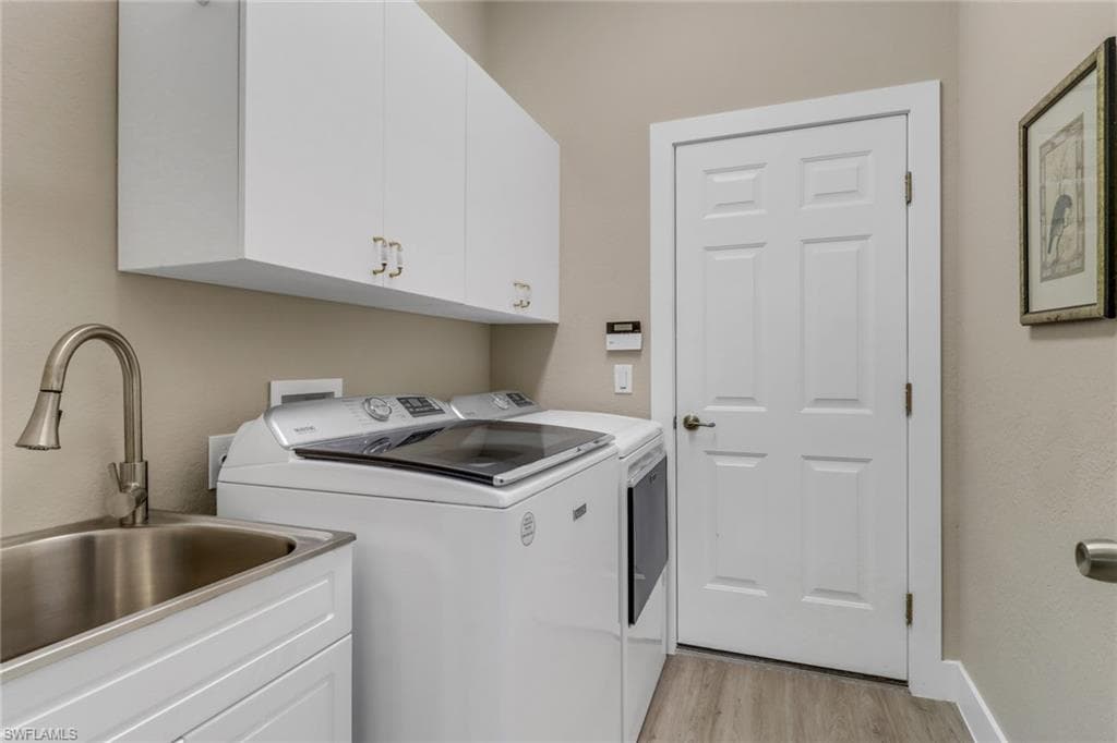 11124 Sea Tropic Ln, Fort Myers, FL 33908-22