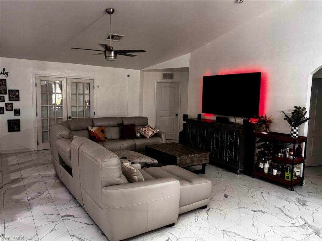 3914 33rd Ave, Cape Coral, FL 33993-6