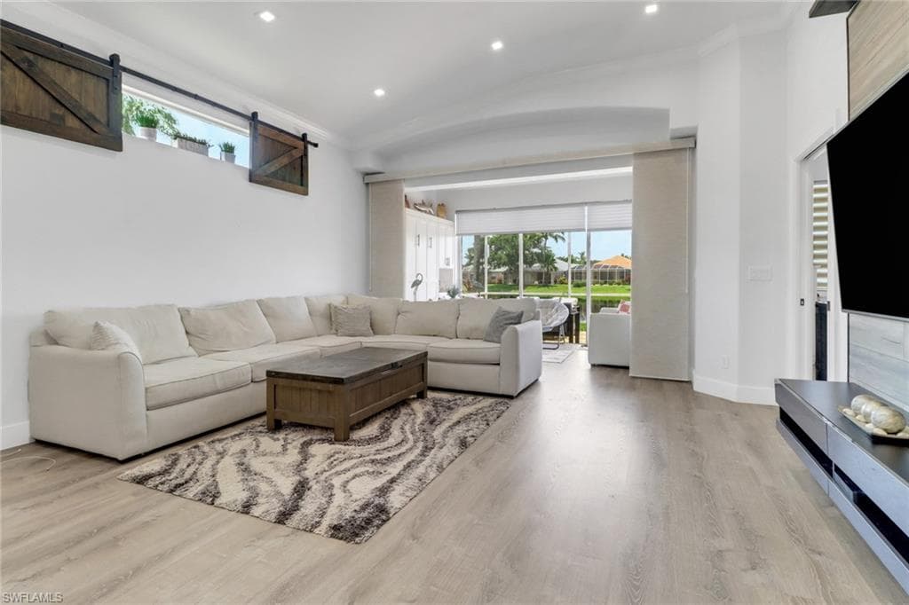 8644 Ibis Cove Cir, Naples, FL 34119-10