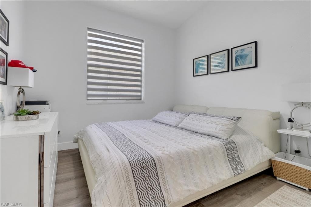 8644 Ibis Cove Cir, Naples, FL 34119-16
