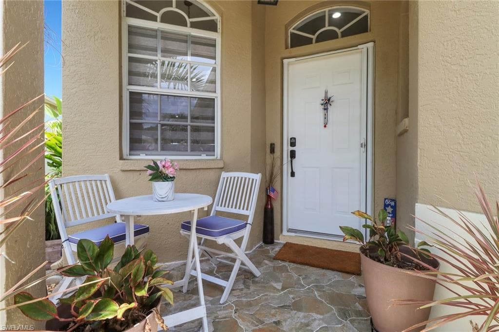 8644 Ibis Cove Cir, Naples, FL 34119-4