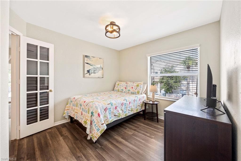 1096 Woodshire Ln C201, Naples, FL 34105-24