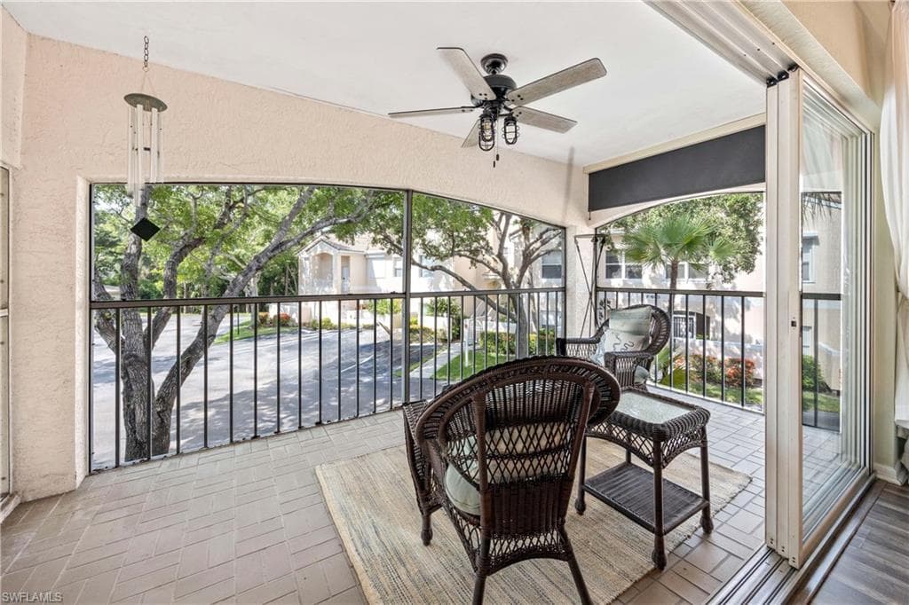 1096 Woodshire Ln C201, Naples, FL 34105-27
