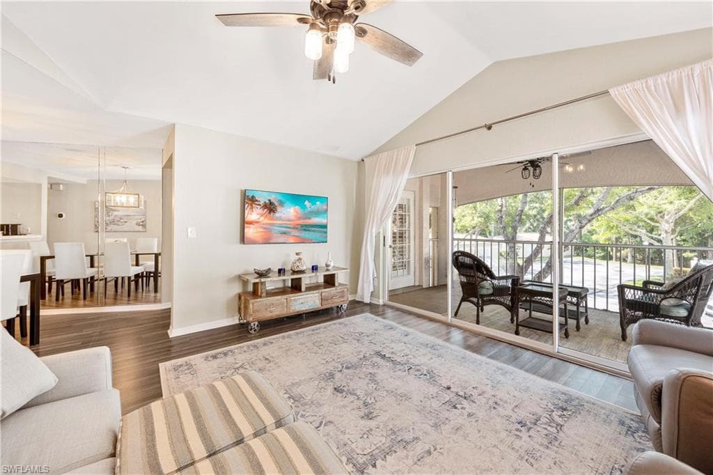 1096 Woodshire Ln C201, Naples, FL 34105-2