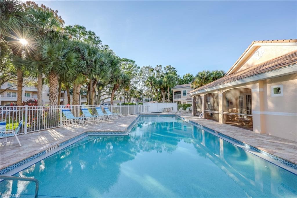 1096 Woodshire Ln C201, Naples, FL 34105-32