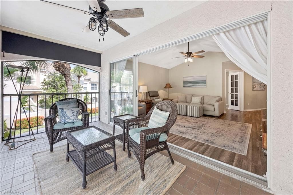 1096 Woodshire Ln C201, Naples, FL 34105-4