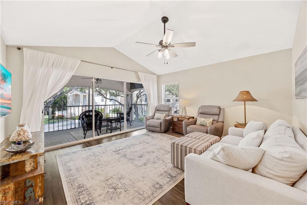 1096 Woodshire Ln C201, Naples, FL 34105-8