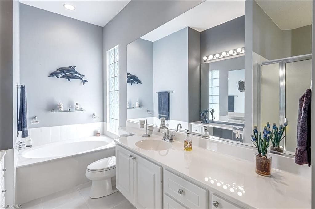 2799 Jude Island Way, Naples, FL 34119-21