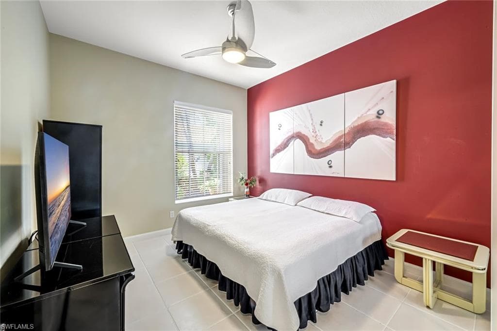 2799 Jude Island Way, Naples, FL 34119-26