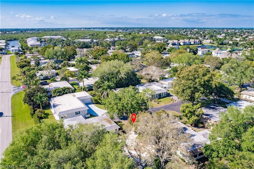 217 Yorkshire Ct 2, Naples, FL 34112-35