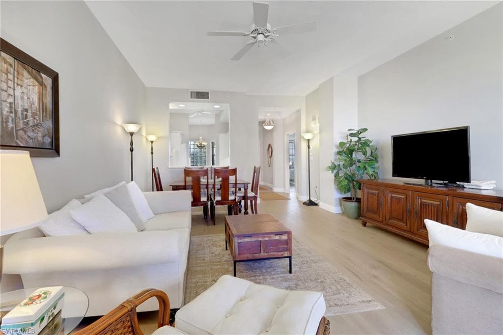 401 Bayfront Pl 3502, Naples, FL 34102-1