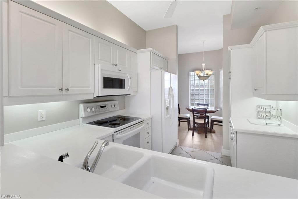 401 Bayfront Pl 3502, Naples, FL 34102-6