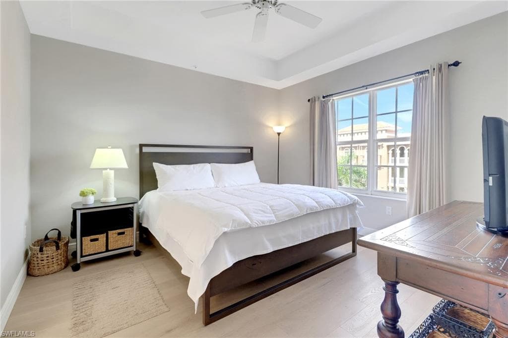 401 Bayfront Pl 3502, Naples, FL 34102-8