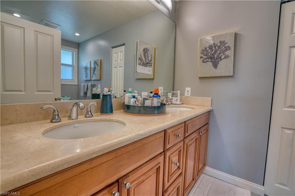 6008 Cypress Ln, Bonita Springs, FL 34134-10