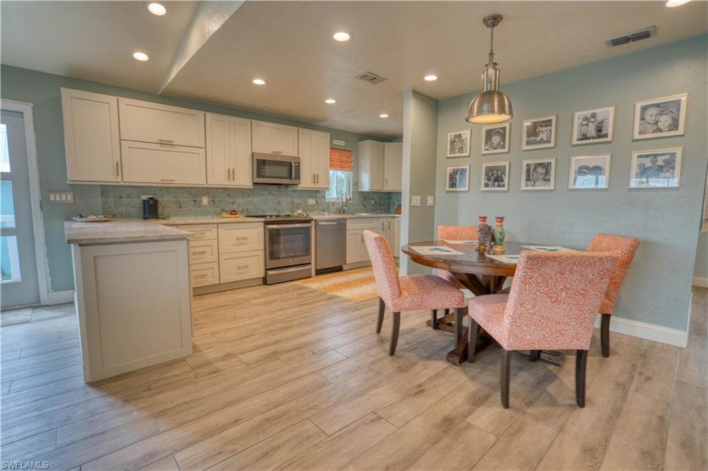 6008 Cypress Ln, Bonita Springs, FL 34134-6