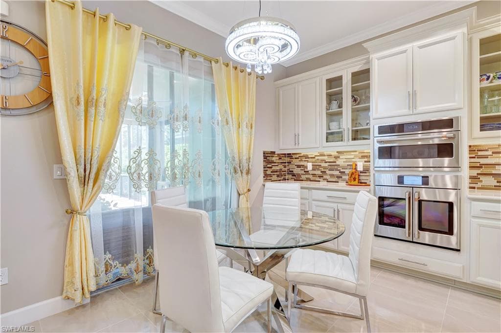 8142 Lucello Ter S, Naples, FL 34114-9