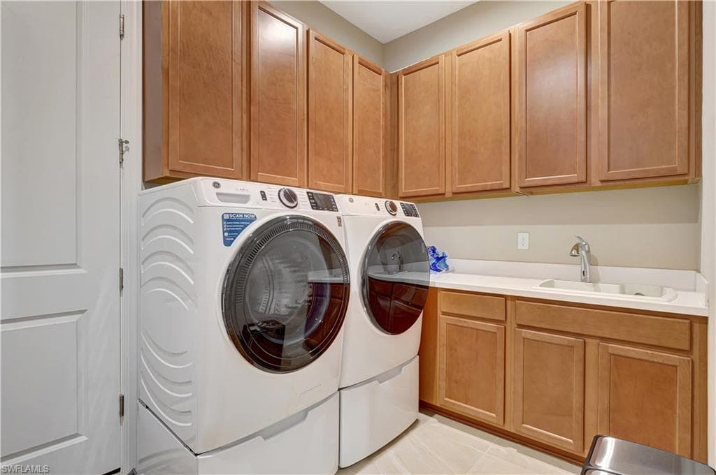 8142 Lucello Ter S, Naples, FL 34114-29