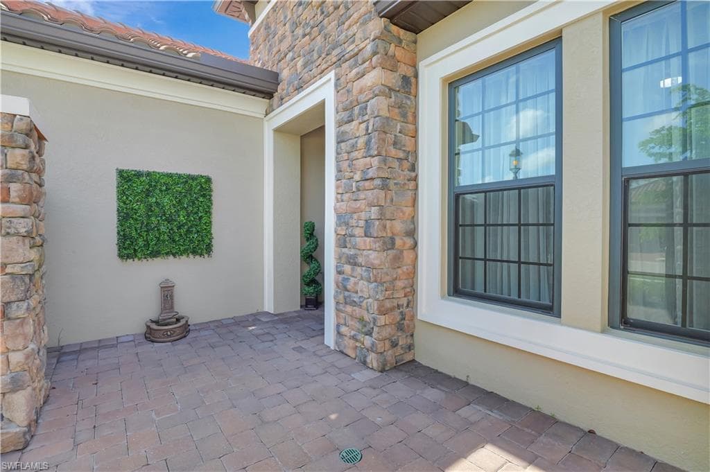 8142 Lucello Ter S, Naples, FL 34114-33