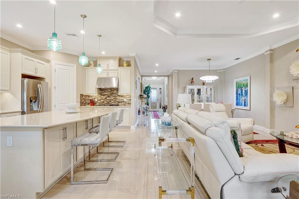 8142 Lucello Ter S, Naples, FL 34114-4