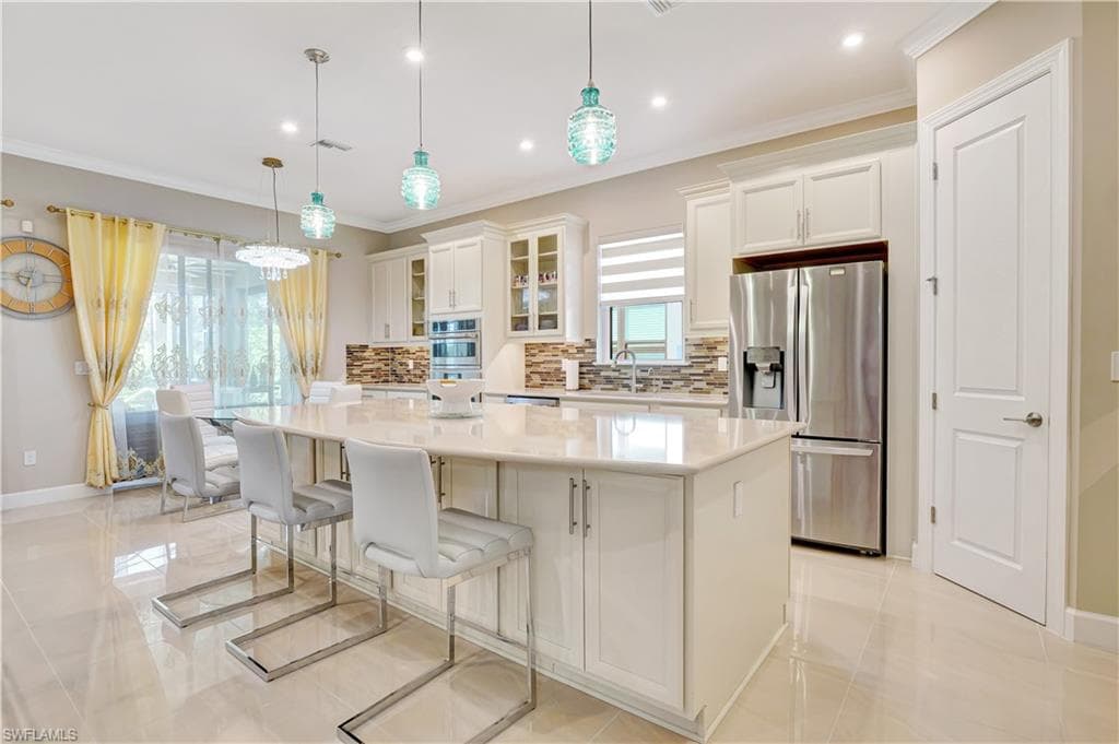 8142 Lucello Ter S, Naples, FL 34114-5