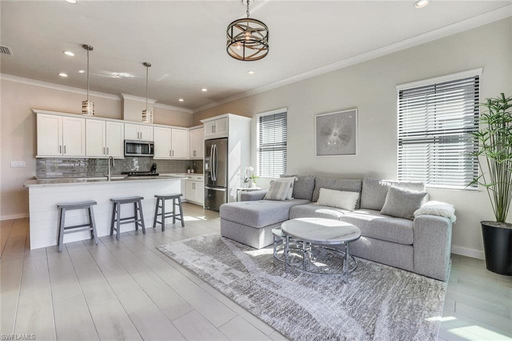 14712 Kingfisher Loop, Naples, FL 34120-2