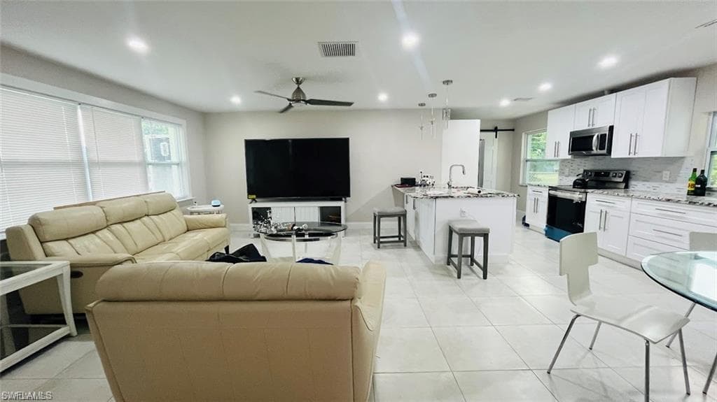 4 Palm Blvd, Lehigh Acres, FL 33936-18
