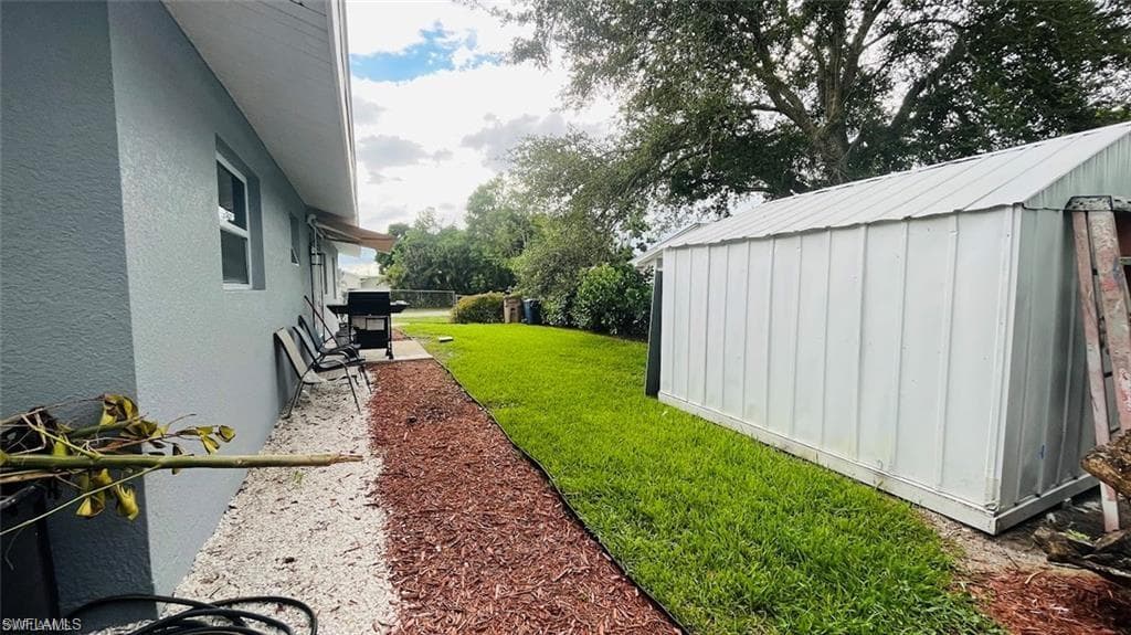 4 Palm Blvd, Lehigh Acres, FL 33936-8