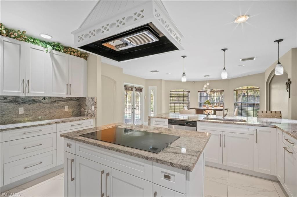 13965 Collier Blvd, Naples, FL 34119-22