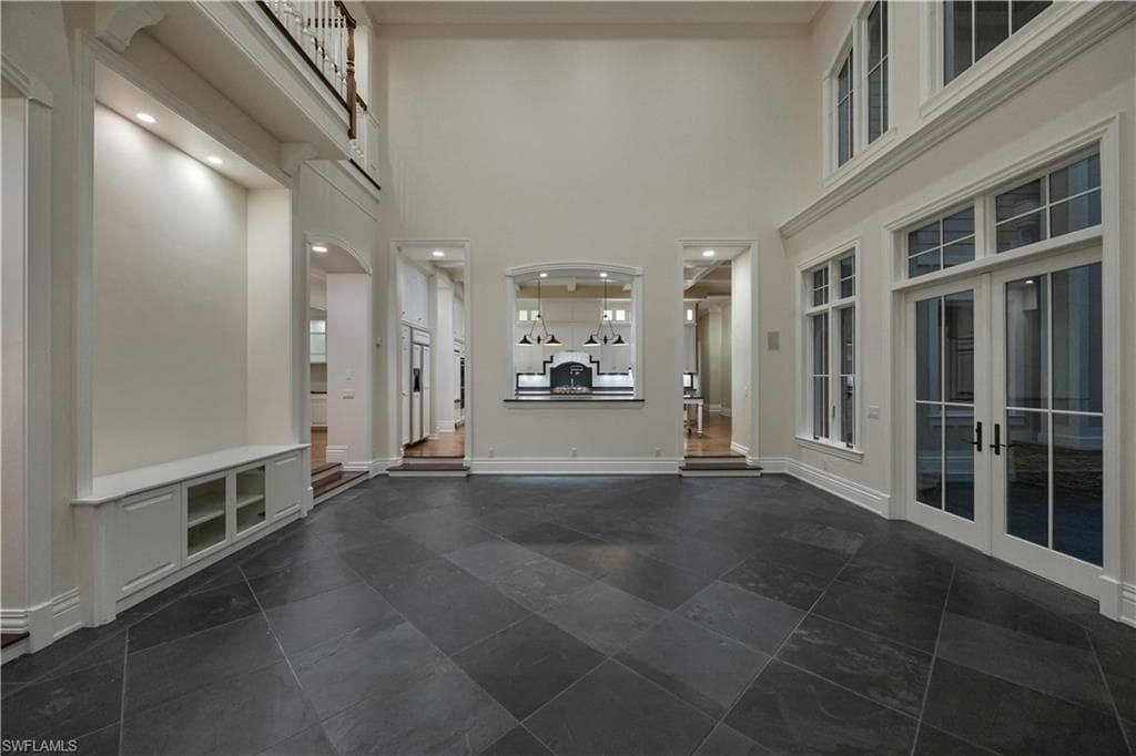 2263 Coach House Ln, Naples, FL 34105-14