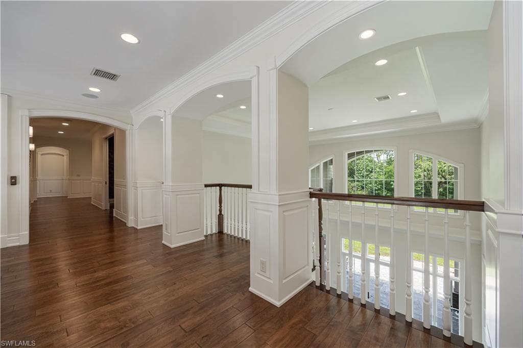 2263 Coach House Ln, Naples, FL 34105-29