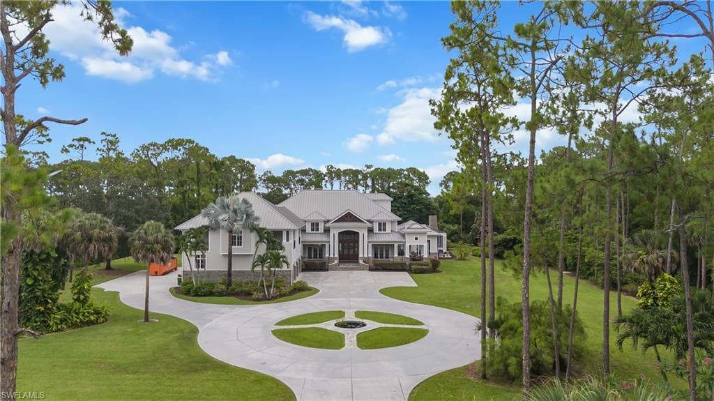 2263 Coach House Ln, Naples, FL 34105-4