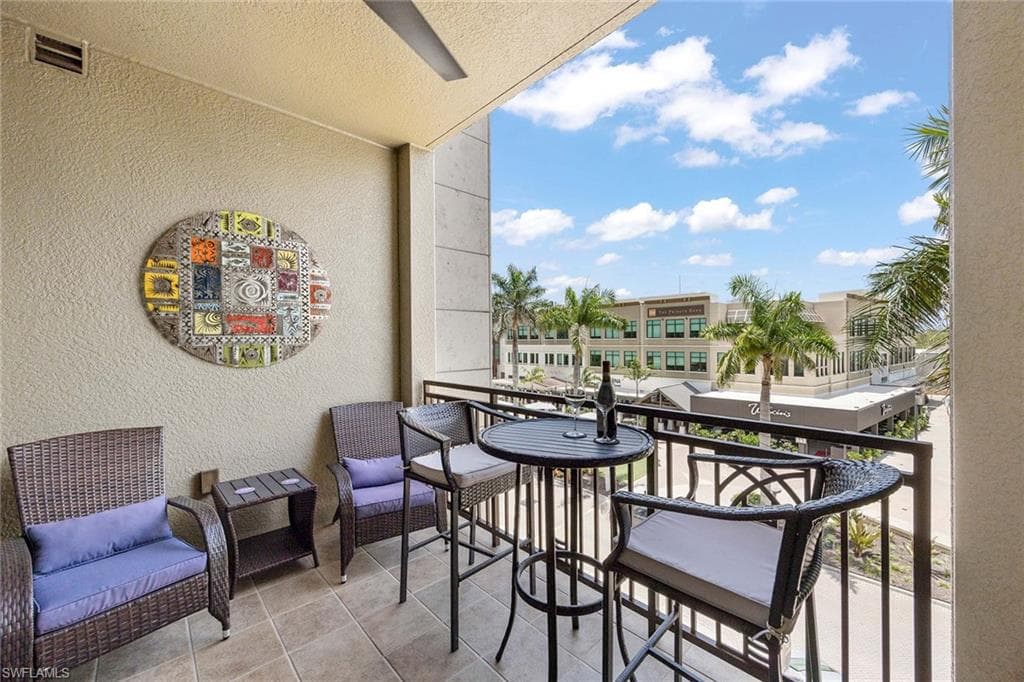 9115 Strada Pl 5312, Naples, FL 34108-13