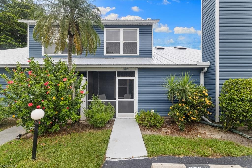 3364 Timberwood Cir, Naples, FL 34105-1