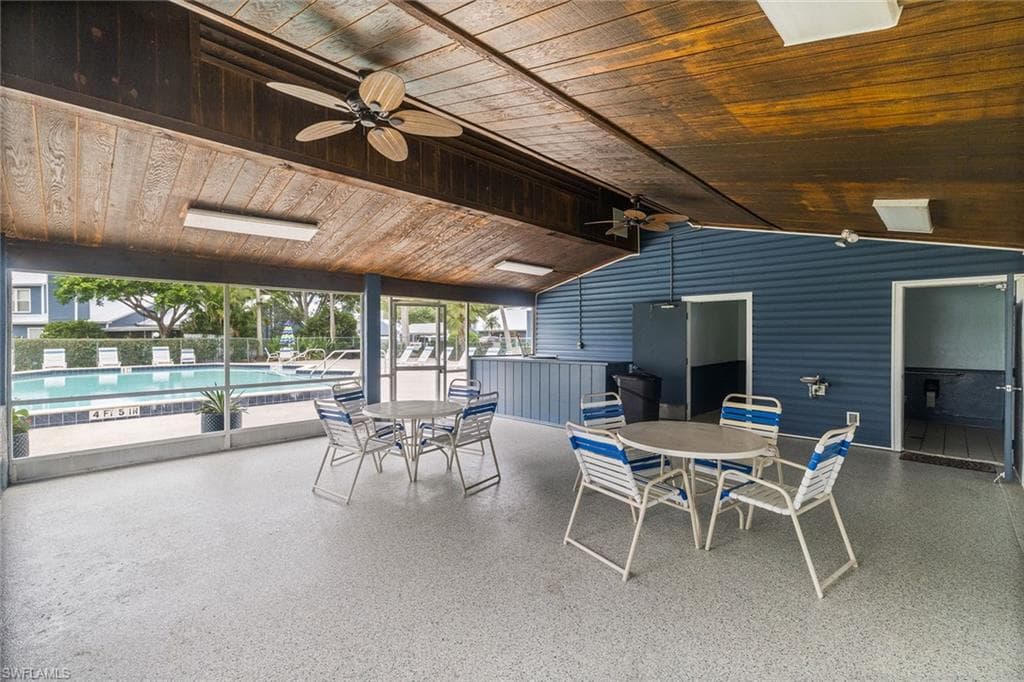 3364 Timberwood Cir, Naples, FL 34105-26