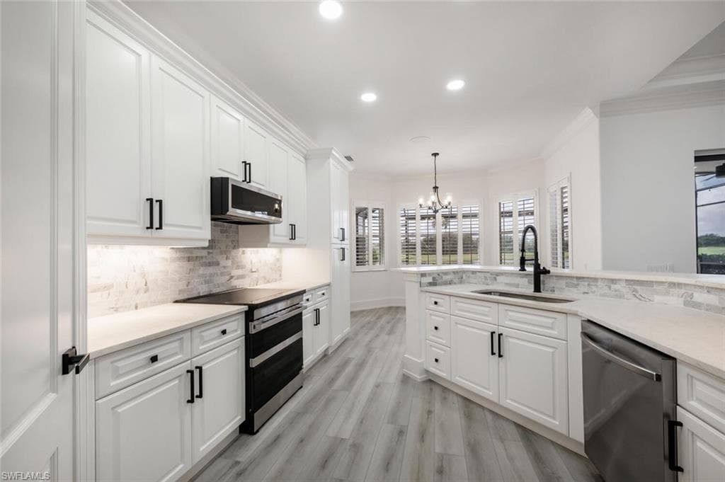 18141 Creekside View Dr, Fort Myers, FL 33908-11