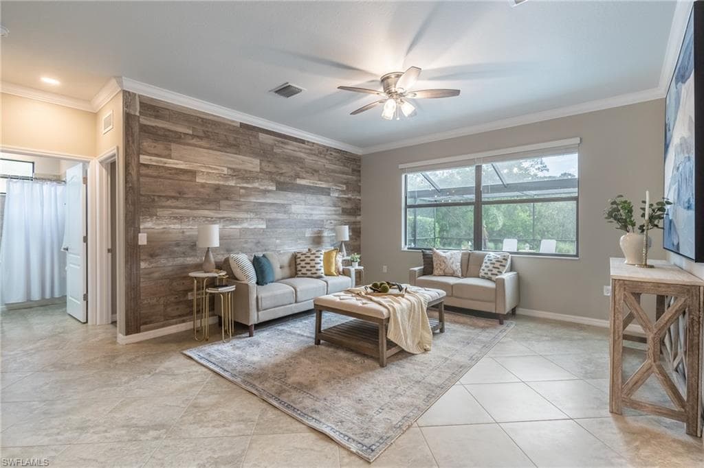 1588 Vizcaya Ln, Naples, FL 34113-14