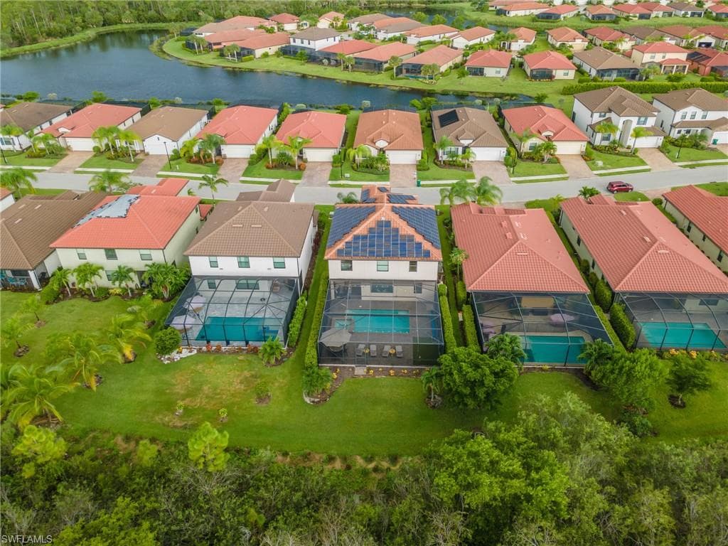1588 Vizcaya Ln, Naples, FL 34113-43